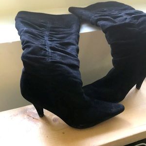 Kenneth Cole black suede boots worn once